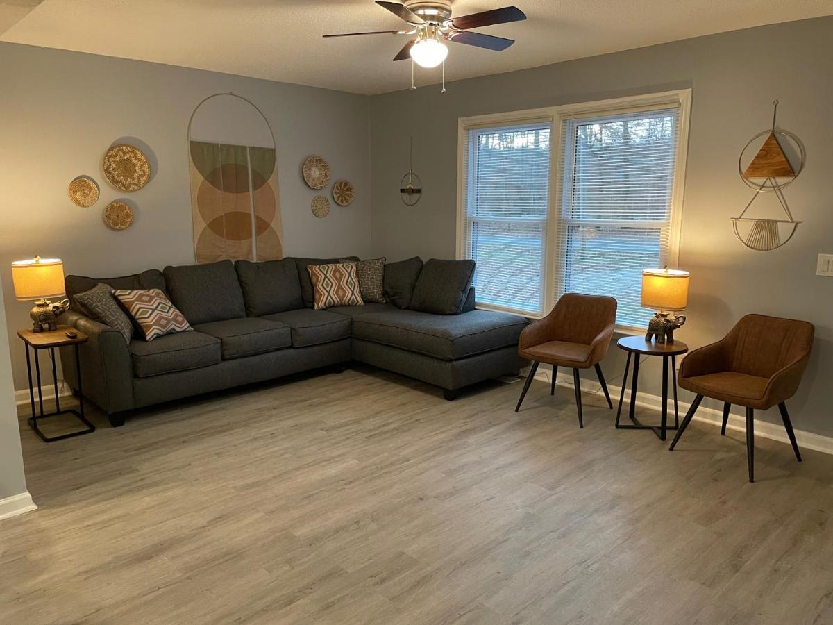 Remodeled Cottage With Sunroom Manchester Eksteriør billede